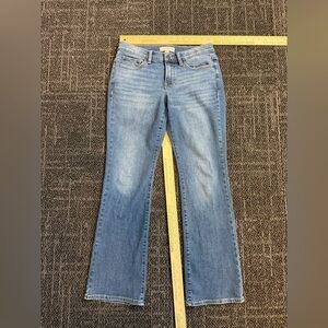 Lucky Brand Women's Jeans Blue Medium Wash Denim Mid Rise Stretch Size 6/28 A